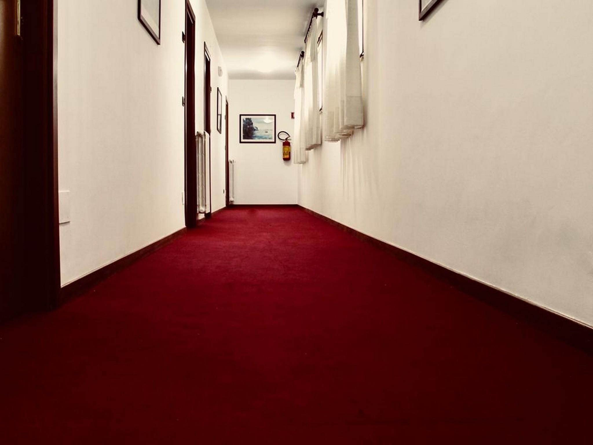 Sakura Hotel