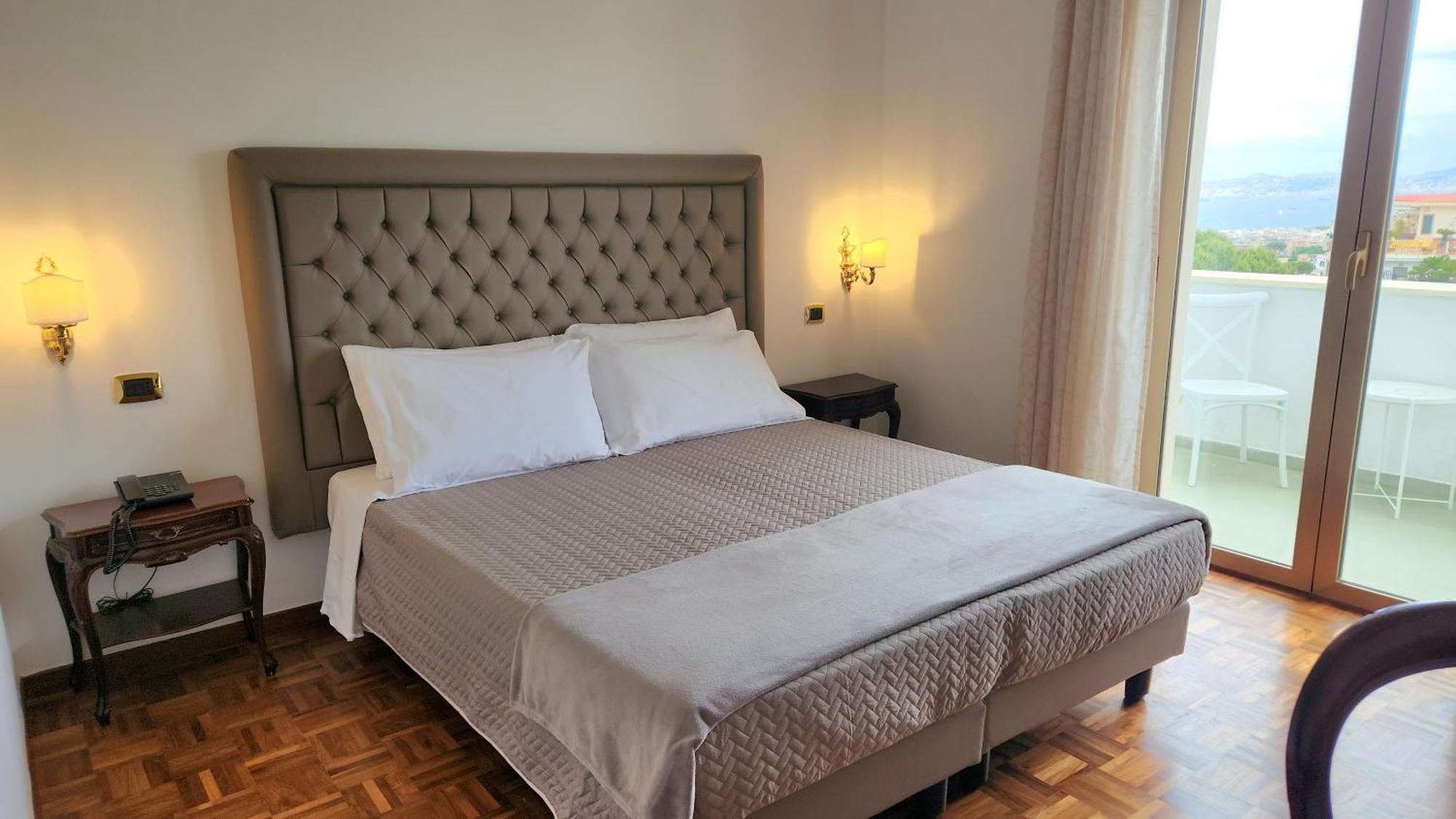 Hotel Sakura 4*