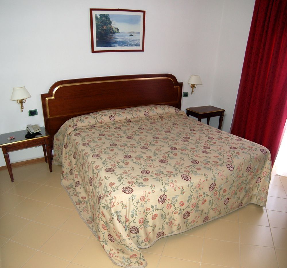 Hotel Sakura 4*