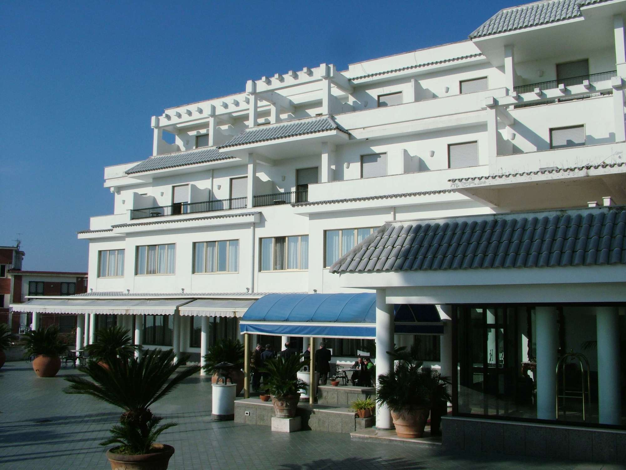 Hotel Sakura 4*